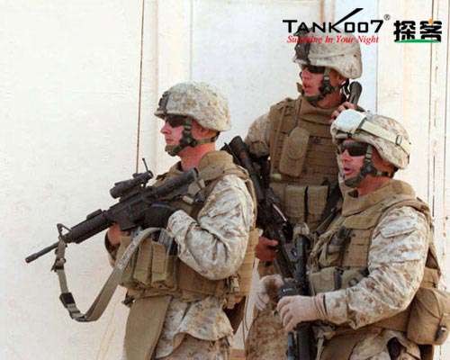 無處不在的中國制造——別懷疑，美軍戰(zhàn)術(shù)手電也是中國制造的??！